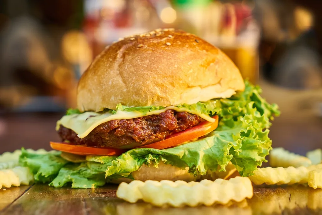 burger, bread, meat-3047550.jpg